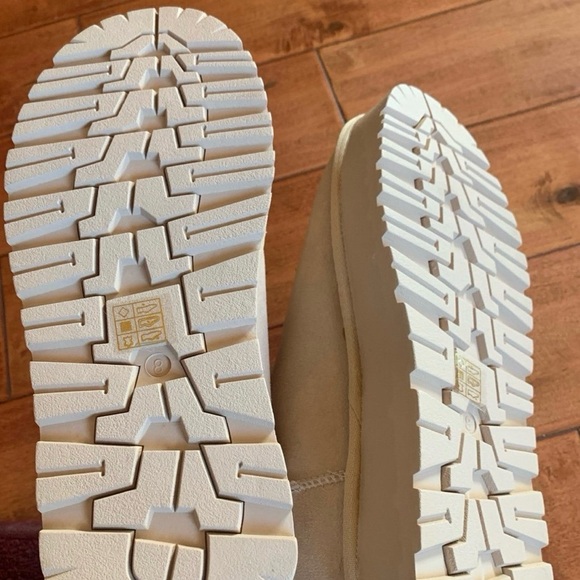 New platform boots size 8 - Picture 3 of 5